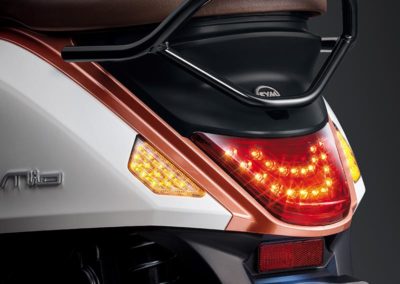 Feu arrière Sym Mio 115 Blanc